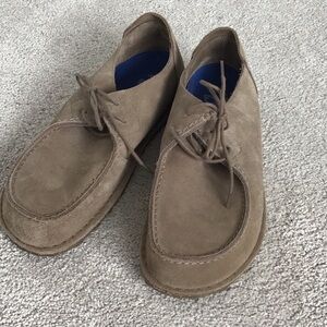Birkenstock Men's Suede Chukka Boots in Taupe